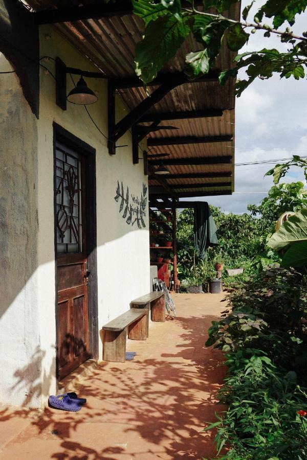 Appartement Ivy Coffee Farm - Garden House à Duc Trong Extérieur photo